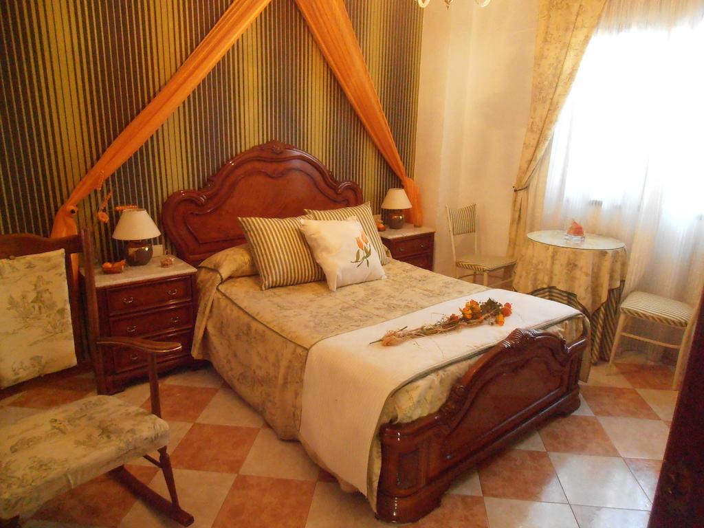Alojamiento Rural Torre Hueca Hotel Pinos Puente Room photo